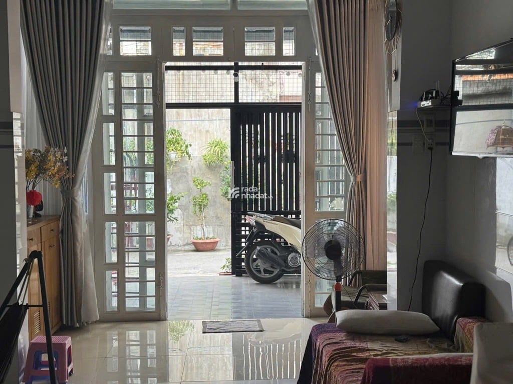 NHÀ HẺM 6m, SÁT MẶT TIỀN, GẦN CHỢ THỦ ĐỨC, DÒNG TIỀN 30tr/th, 8X42 NHỈNH 19 TỶ.