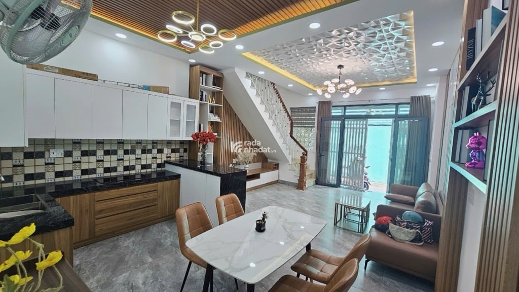 NHÀ 2 TẦNG 3PN  Vào Ở Ngay, SHR Vuông Vức,  Hẻm 1041 Trần Xuân Soạn Gần Him Lam, Giá Chỉ 7,3 Tỷ