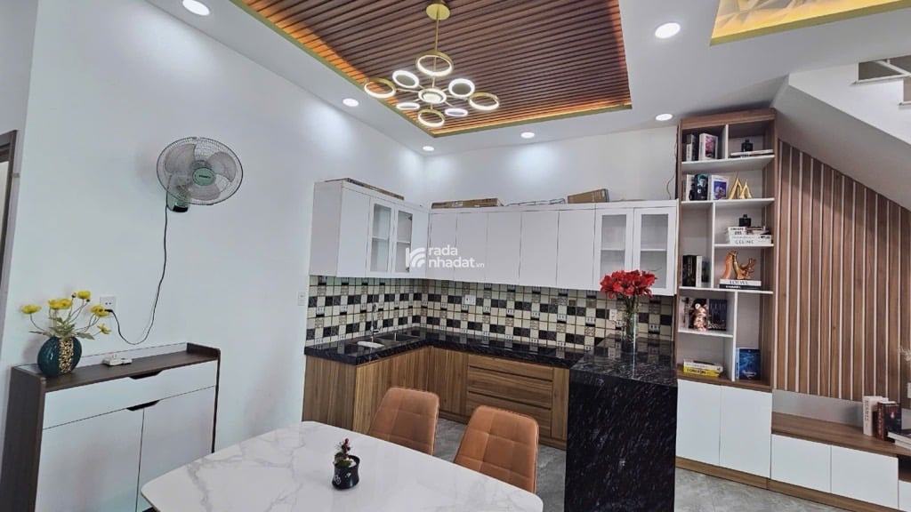 NHÀ 2 TẦNG 3PN  Vào Ở Ngay, SHR Vuông Vức,  Hẻm 1041 Trần Xuân Soạn Gần Him Lam, Giá Chỉ 7,3 Tỷ