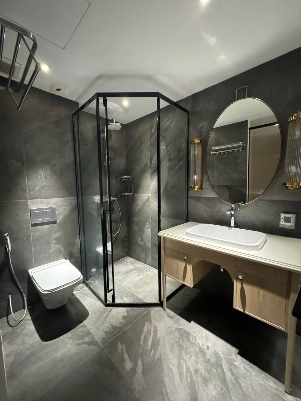 CHO THUÊ CĂN HỘ 1PN - VINHOMES GOLDEN RIVER , SÔNG BITEXCO 