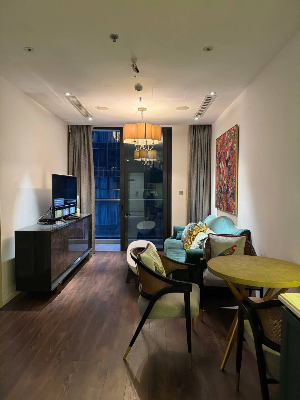 CHO THUÊ CĂN HỘ 1PN - VINHOMES GOLDEN RIVER , SÔNG BITEXCO 