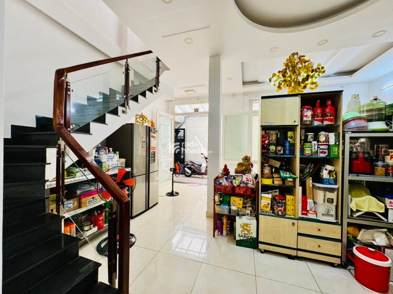 SÁT SÂN BAY, HẺM XE HƠI PHAN TÂY HỒ, PHÚ NHUẬN, 80M2 TIỆN XÂY. GIẢM 350TR CHỈ CÒN 8.5T TL 