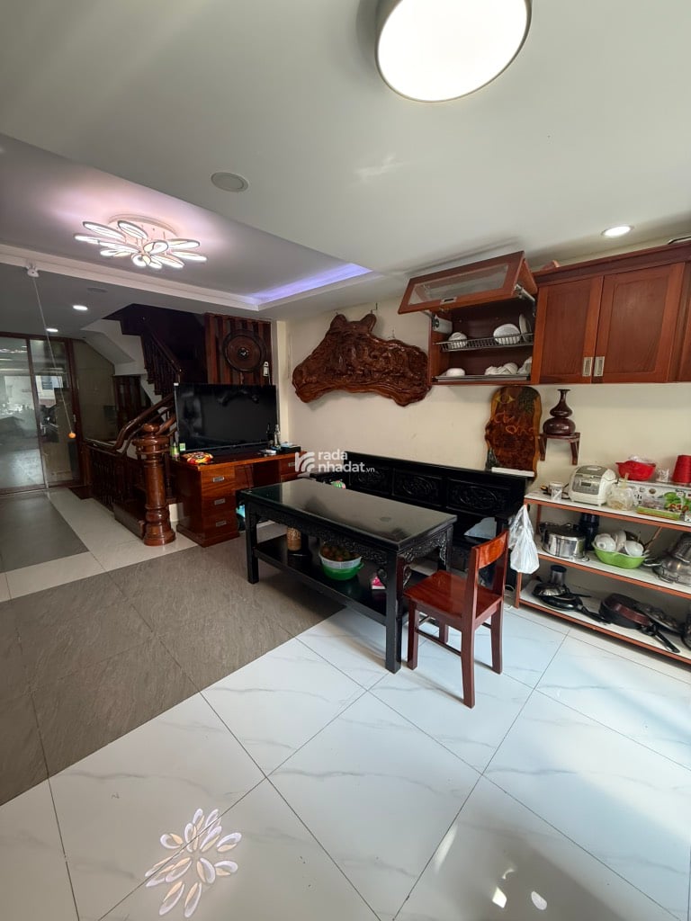 SIÊU PHẨM TÂN BÌNH KHU PHÂN LÔ - KẾ BÊN Q10, Q11 - 5 TẦNG - 2 XE HƠI NGỦ TRONG NHÀ 