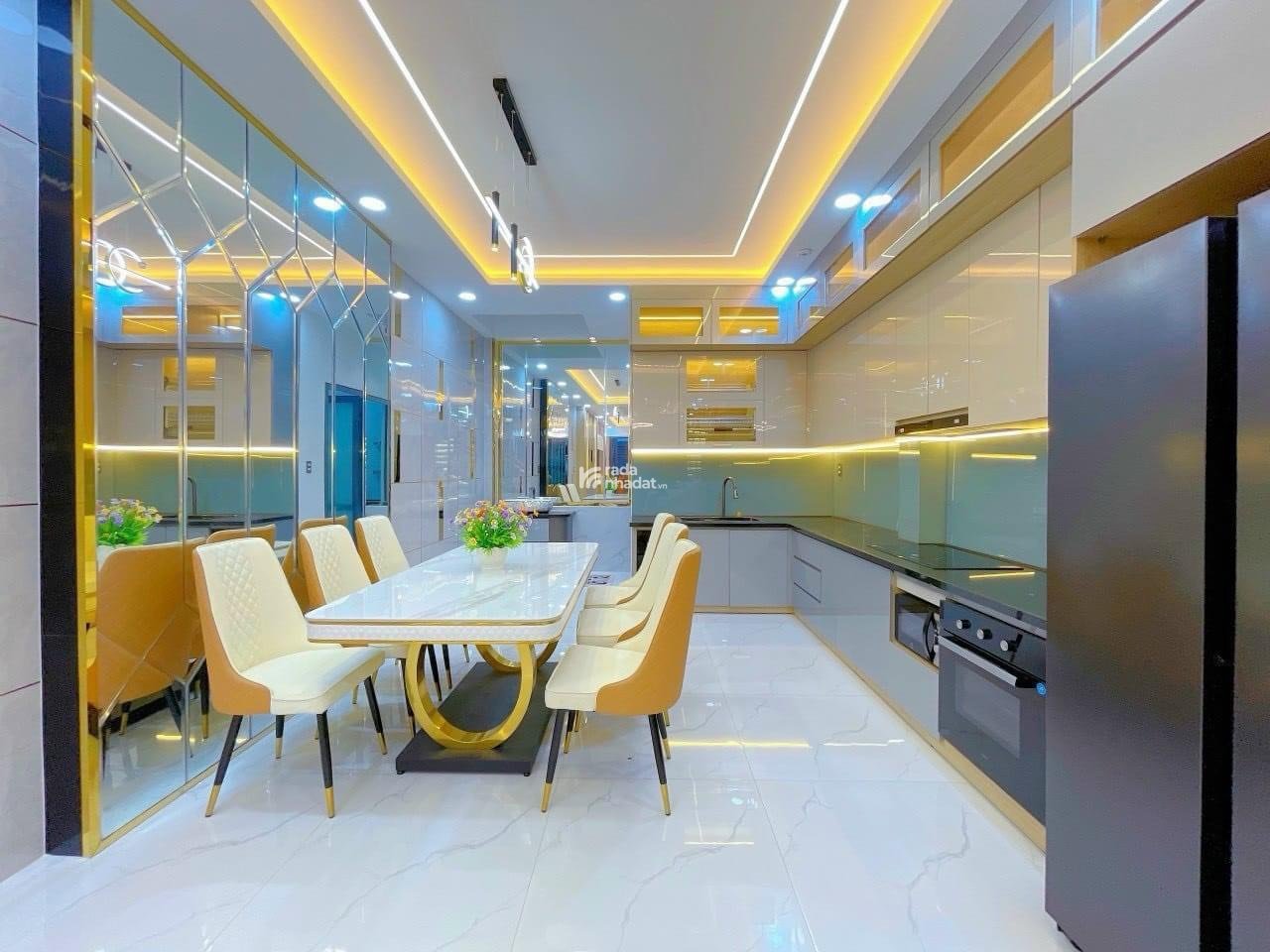 Lên sóng siêu phẩm nhà bán có sẵn HĐ thuê đường Nam Kỳ Khởi Nghĩa - Quận 3 / Giá 6 Tỷ 180