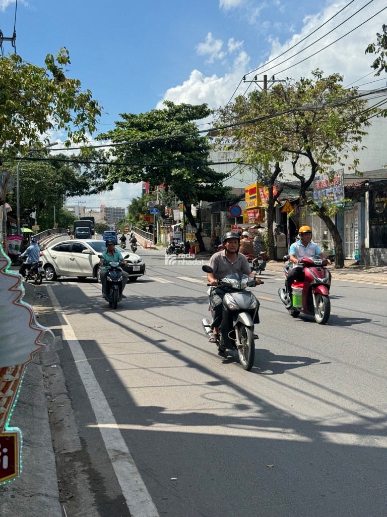 MẶT TIỀN KINH DOANH CỰC ĐỈNH, GẦN CHỢ HIỆP BÌNH, 3 TẦNG, 4,3X31, CHỈ 16,9 TỶ.