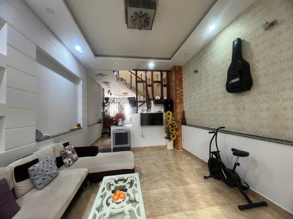 MẶT TIỀN KINH DOANH CỰC ĐỈNH, GẦN CHỢ HIỆP BÌNH, 3 TẦNG, 4,3X31, CHỈ 16,9 TỶ.