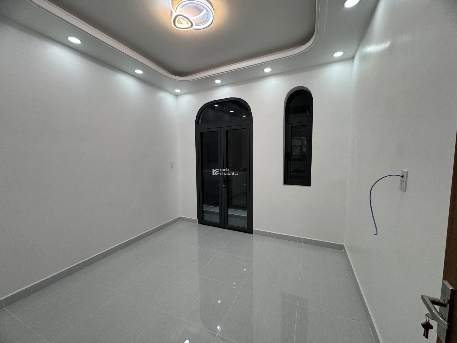 NHÀ MỚI DỌN VÀO Ở NGAY - CƯ XÁ PHÚ LÂM A QUẬN 6 - VÀI BƯỚC CHÂN RA CHỢ PHÚ ĐỊNH