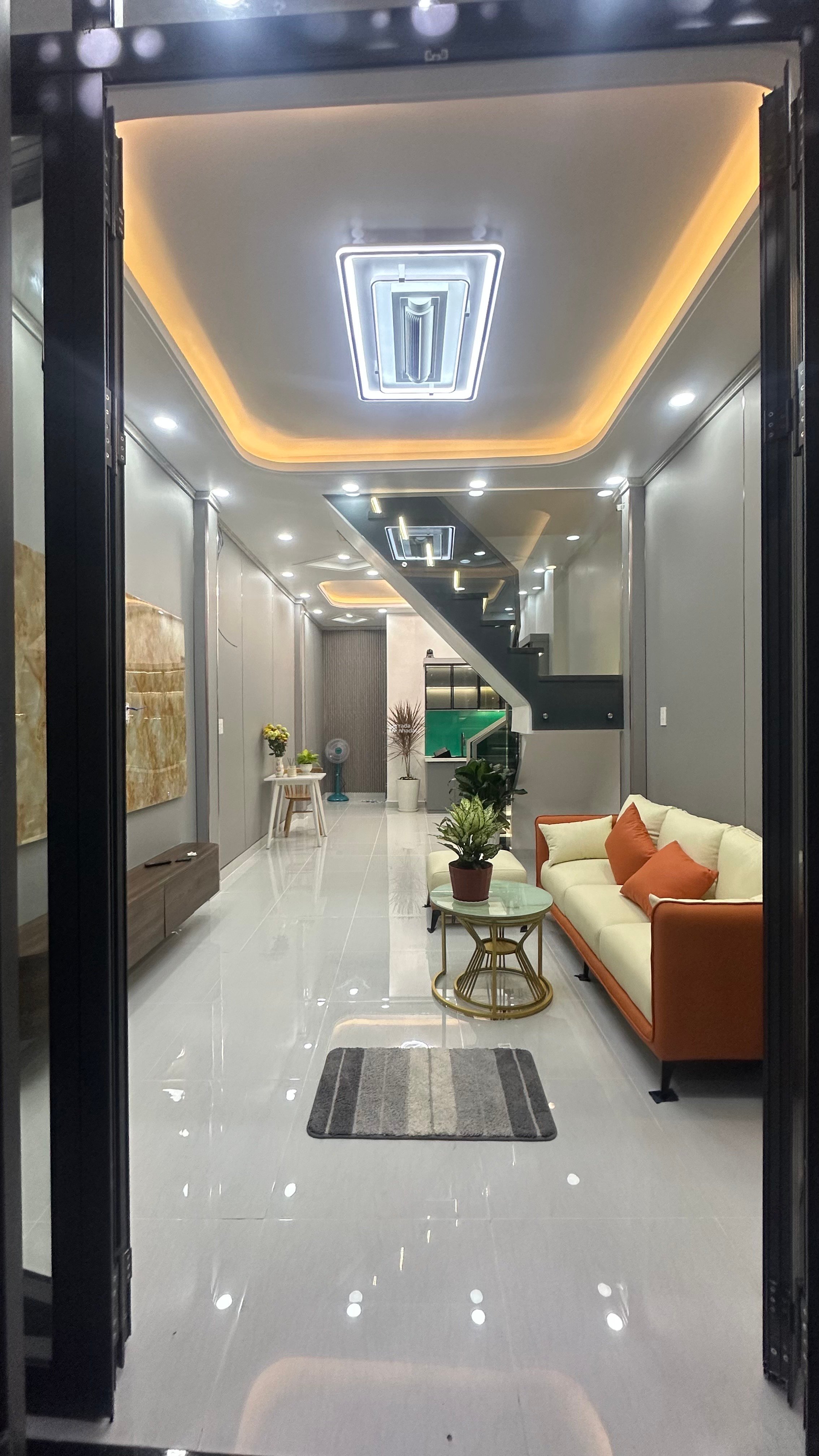 NHÀ MỚI DỌN VÀO Ở NGAY - CƯ XÁ PHÚ LÂM A QUẬN 6 - VÀI BƯỚC CHÂN RA CHỢ PHÚ ĐỊNH