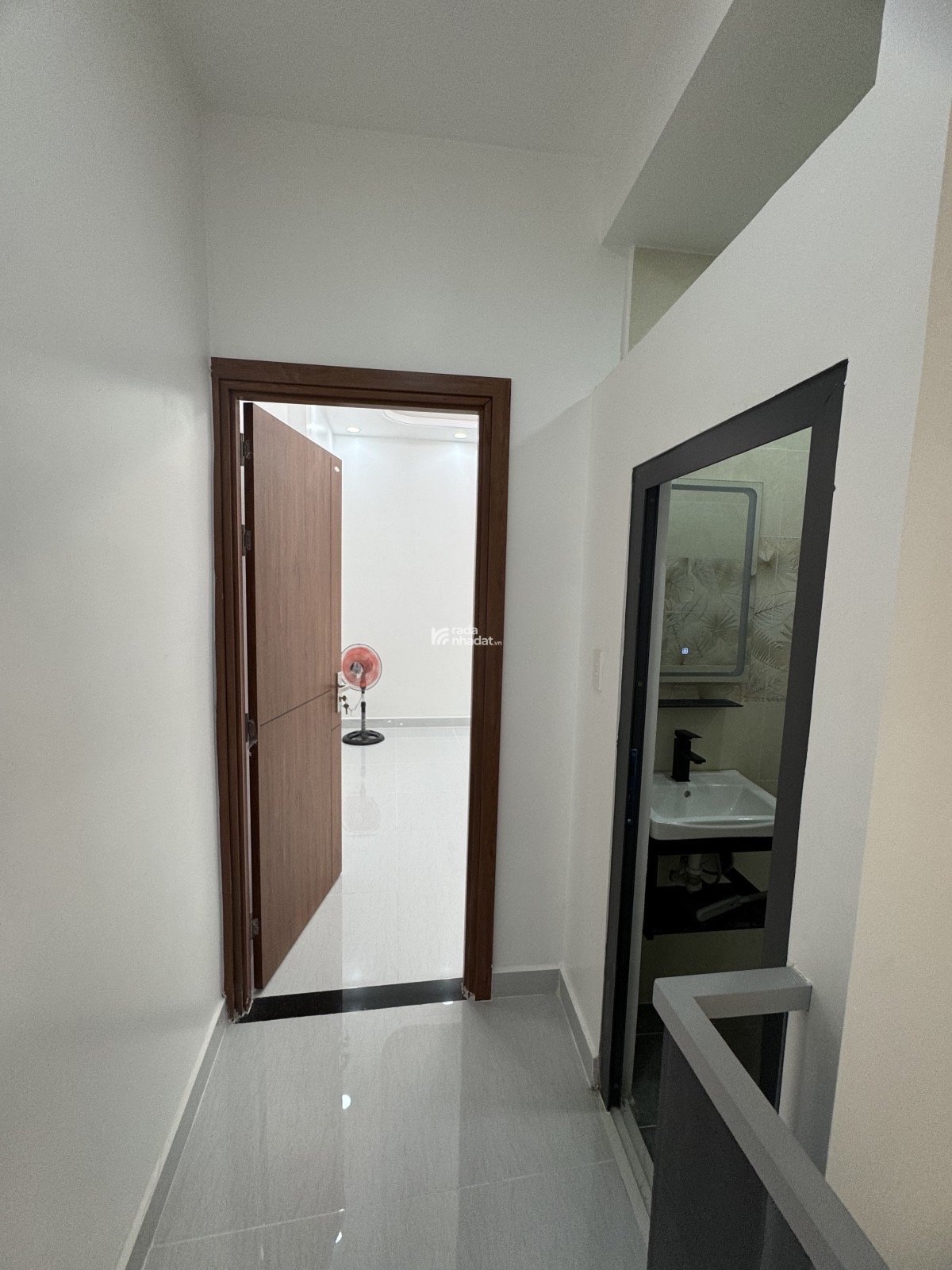 NHÀ MỚI DỌN VÀO Ở NGAY - CƯ XÁ PHÚ LÂM A QUẬN 6 - VÀI BƯỚC CHÂN RA CHỢ PHÚ ĐỊNH