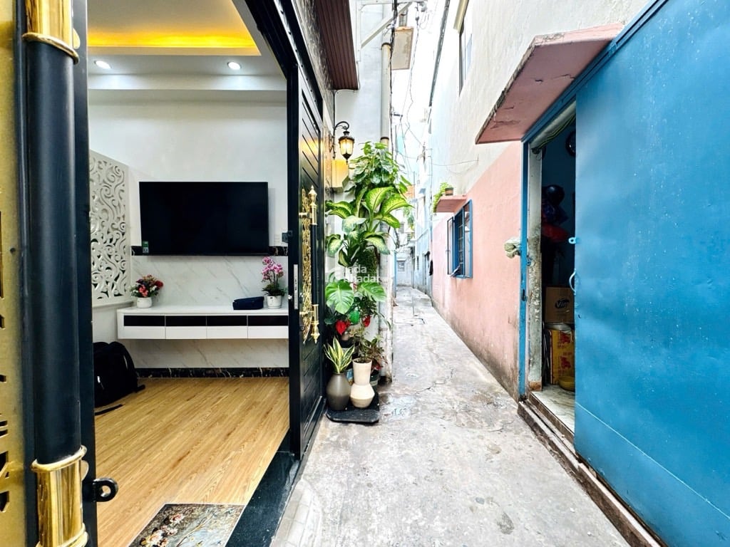 TRUNG TÂM TP. SÁT HẺM XE HƠI DUY TÂN, PHÚ NHUẬN, 20M2 CÓ KC Ở NGAY. GIẢM 350TR CHỈ CÒN 4.25T