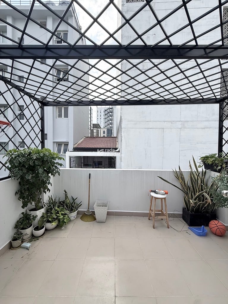 TRUNG TÂM TP. SÁT HẺM XE HƠI DUY TÂN, PHÚ NHUẬN, 20M2 CÓ KC Ở NGAY. GIẢM 350TR CHỈ CÒN 4.25T