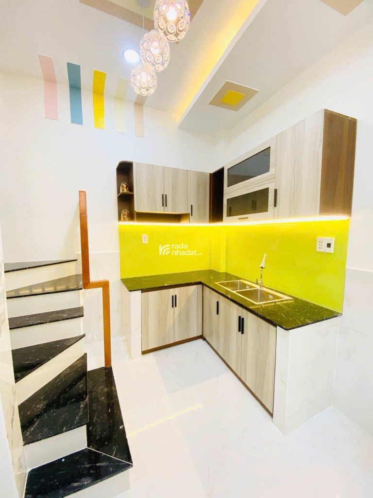 Nhà mới 2 tầng ở ngay Bình Đông P.15 Q.8, 35m2, Gần cầu số 2, Giá nhỉnh 3 tỷ