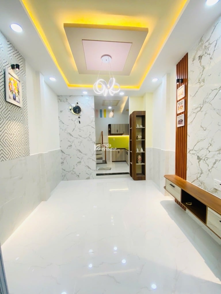 Nhà mới 2 tầng ở ngay Bình Đông P.15 Q.8, 35m2, Gần cầu số 2, Giá nhỉnh 3 tỷ