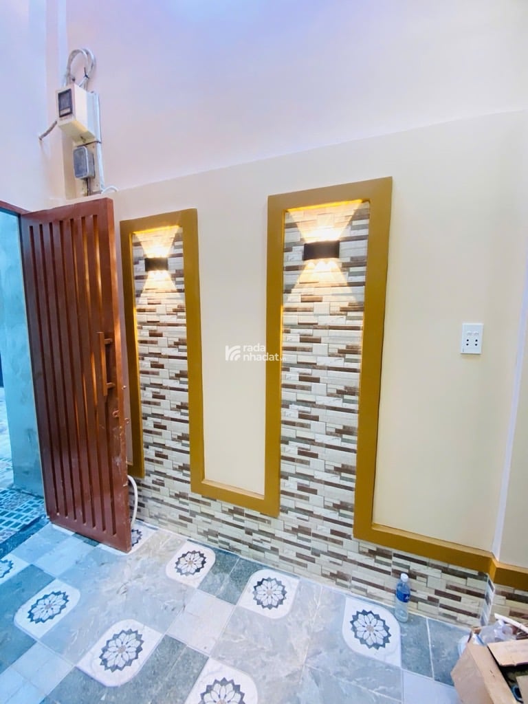 Nhà mới 2 tầng ở ngay Bình Đông P.15 Q.8, 35m2, Gần cầu số 2, Giá nhỉnh 3 tỷ