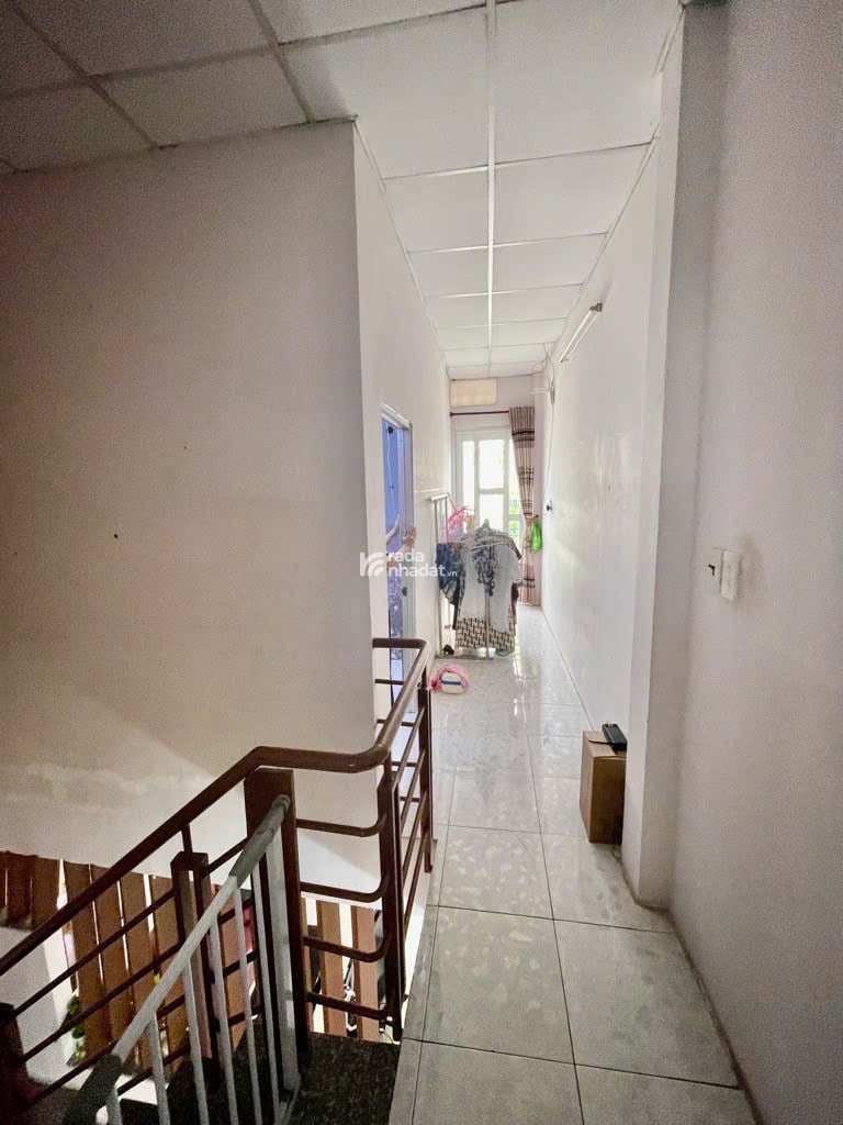 BÁN NHÀ TẶNG SỔ, 34m2,2PN, 2WC, HẺM RỘNG,KHU VỰC PHƯỜNG 3 QUẬN 8, GIÁ 3 TỶ NHỈNH TL