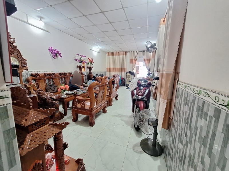 Bán Nhà HXH Long Thạnh Mỹ, TĐ - 95m2 - Ngang 6M - Giá Chỉ 5.X Tỷ