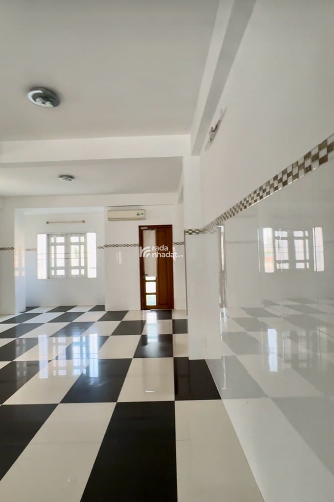 TOÀ NHÀ VĂN PHÒNG-CHDV-BIỆT THỰ LIỀN KỀ - CỐNG LỞ-P.15- TÂN BÌNH-DT: 6/21*32m(340M2)- 30 TỶ