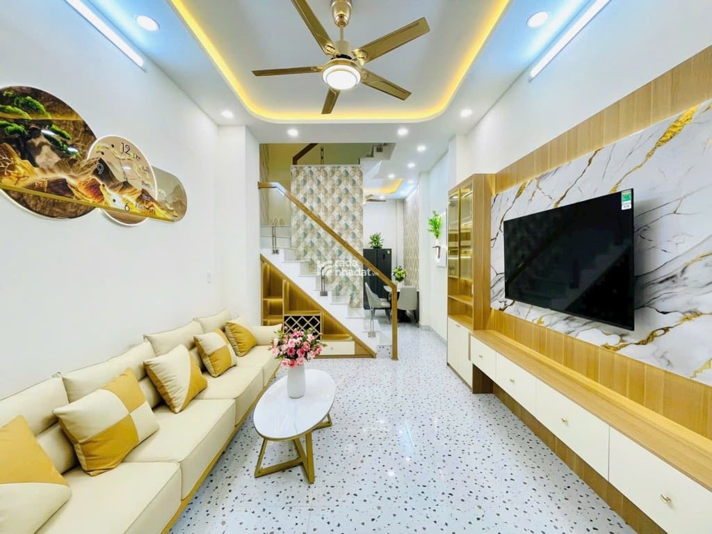 Bán nhà 4 tầng - 4m*15m - hẻm xe hơi đổ cửa - full nội thất - Phạm Văn Chiêu - 6 tỷ bé