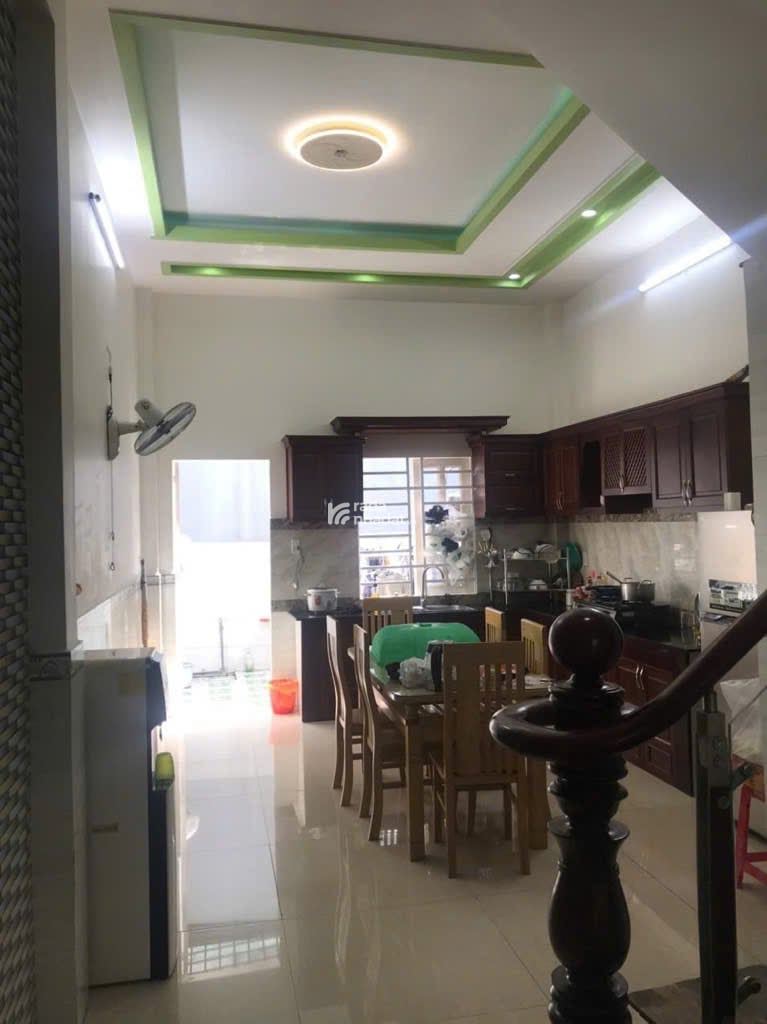 BÁN NHÀ ĐƯỜNG TỈNH LỘ 10,NGAY TRƯỜNG HỌC BTĐB (4 x 17 x 4 Tầng) 7 TỶ TL