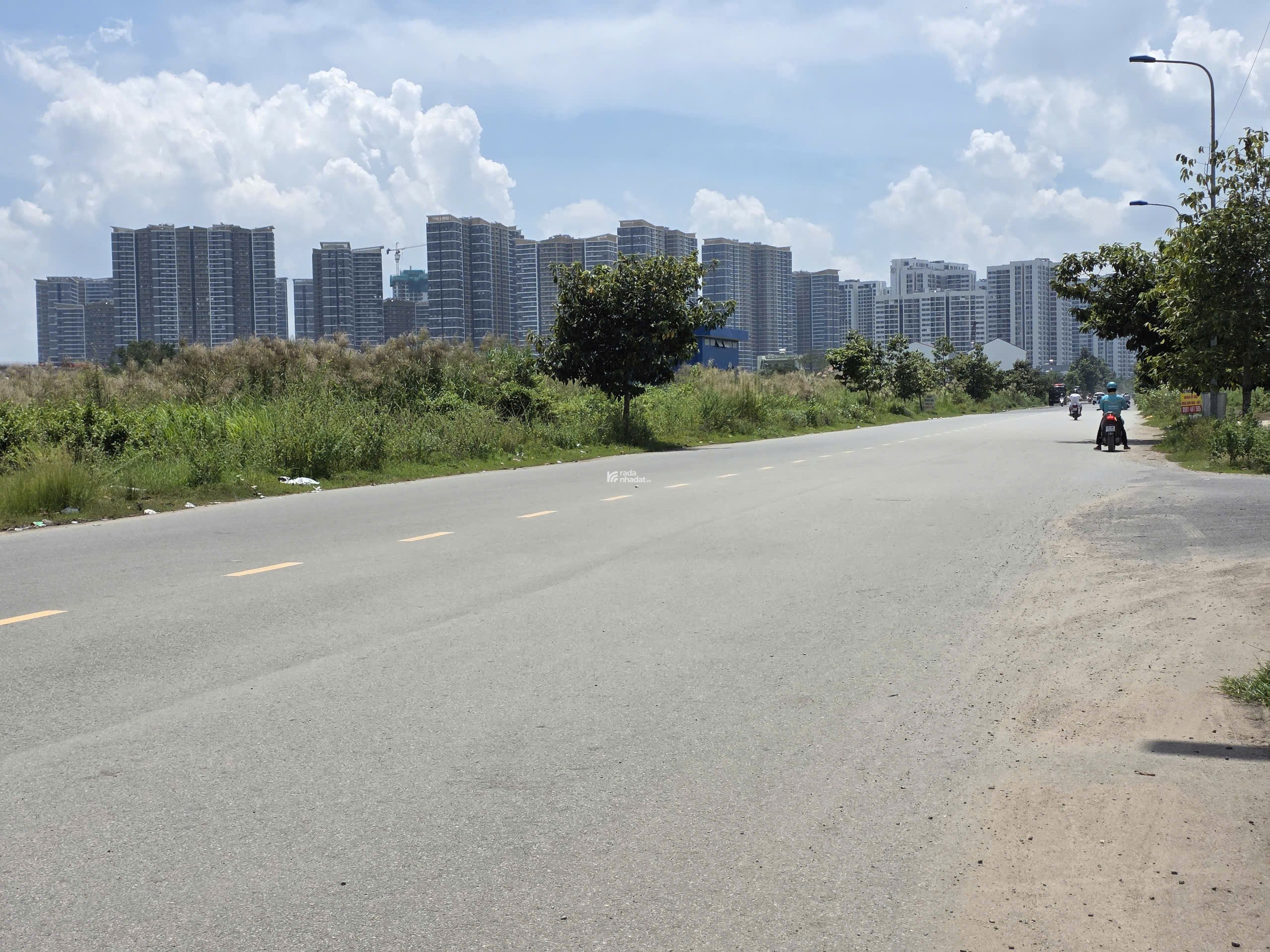  BÁN NHANH MT ĐƯỜNG NGUYỄN XIỂN, DIỆN TÍCH 760M2, GIÁ 42 TỶ 