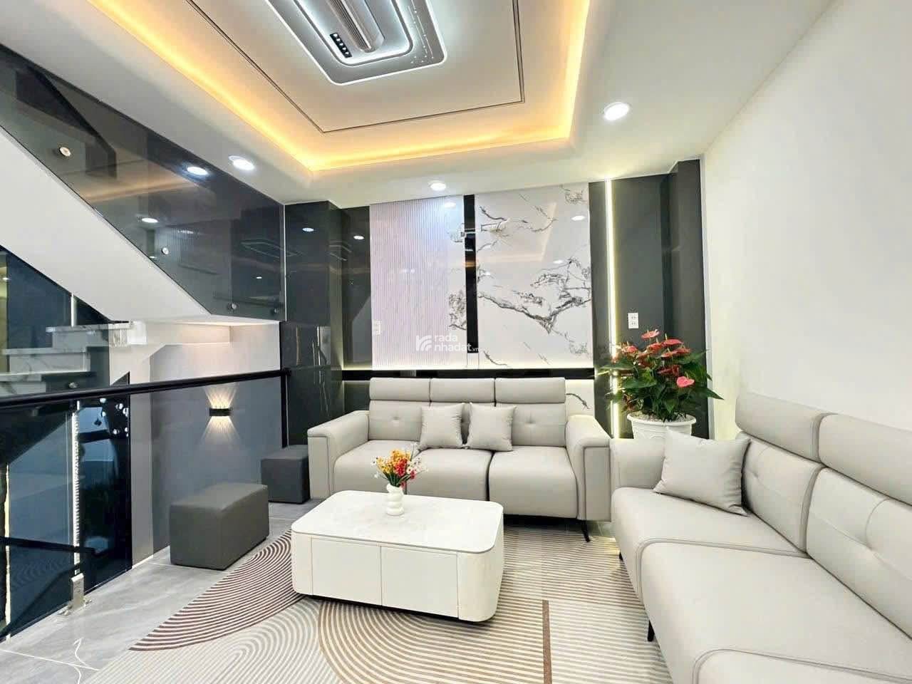 Kí gửi bán nhà Võ Văn Tần P5 Q3 64m2 3tỷ250tr sổ riêng chính chủ.