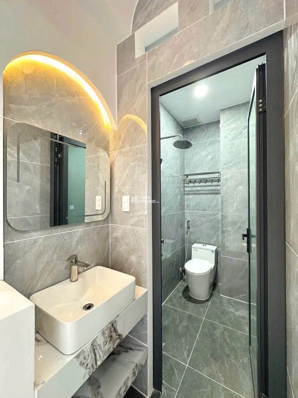 Kí gửi bán nhà Võ Văn Tần P5 Q3 64m2 3tỷ250tr sổ riêng chính chủ.
