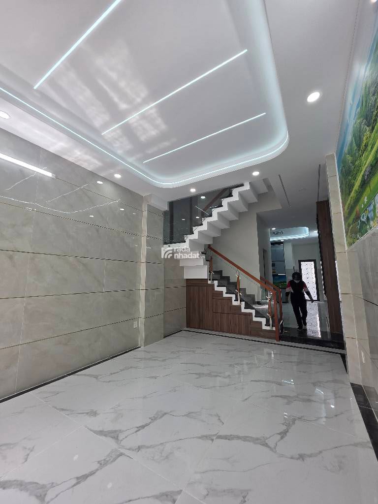 BÁN NHÀ LÊ VĂN QUỚI 80M2 5 TẦNG 5PN 7.5 TỶ CÓ THANG MÁY HẺM XE HƠI 6M 
