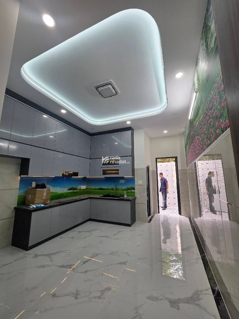 BÁN NHÀ LÊ VĂN QUỚI 80M2 5 TẦNG 5PN 7.5 TỶ CÓ THANG MÁY HẺM XE HƠI 6M 