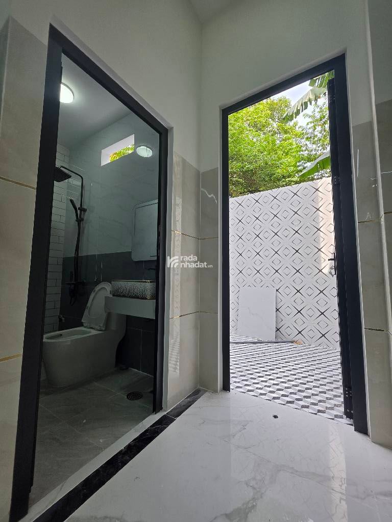 BÁN NHÀ LÊ VĂN QUỚI 80M2 5 TẦNG 5PN 7.5 TỶ CÓ THANG MÁY HẺM XE HƠI 6M 