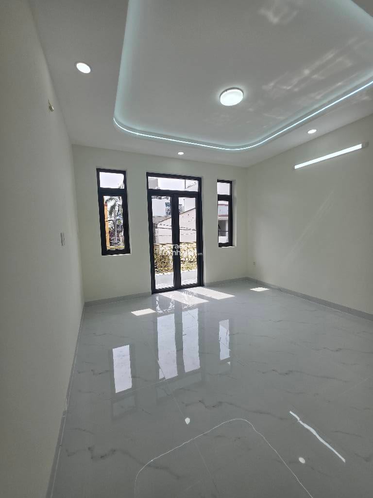 BÁN NHÀ LÊ VĂN QUỚI 80M2 5 TẦNG 5PN 7.5 TỶ CÓ THANG MÁY HẺM XE HƠI 6M 