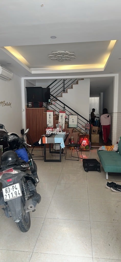 HẺM XE HƠI PHAN HUY ÍCH, TÂN BÌNH, 64M2 CÓ KC Ở NGAY. GIẢM 350TR CHỈ CÒN 7.5T 