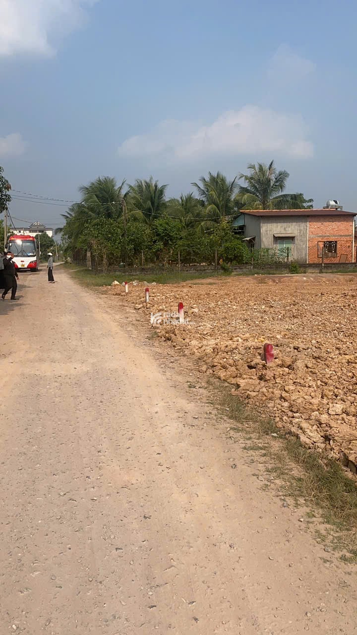 Đi định cư nước ngoài cần sang nhượng lại lô đất SHR ở TT Hậu Nghĩa gần Vinhomes Green City