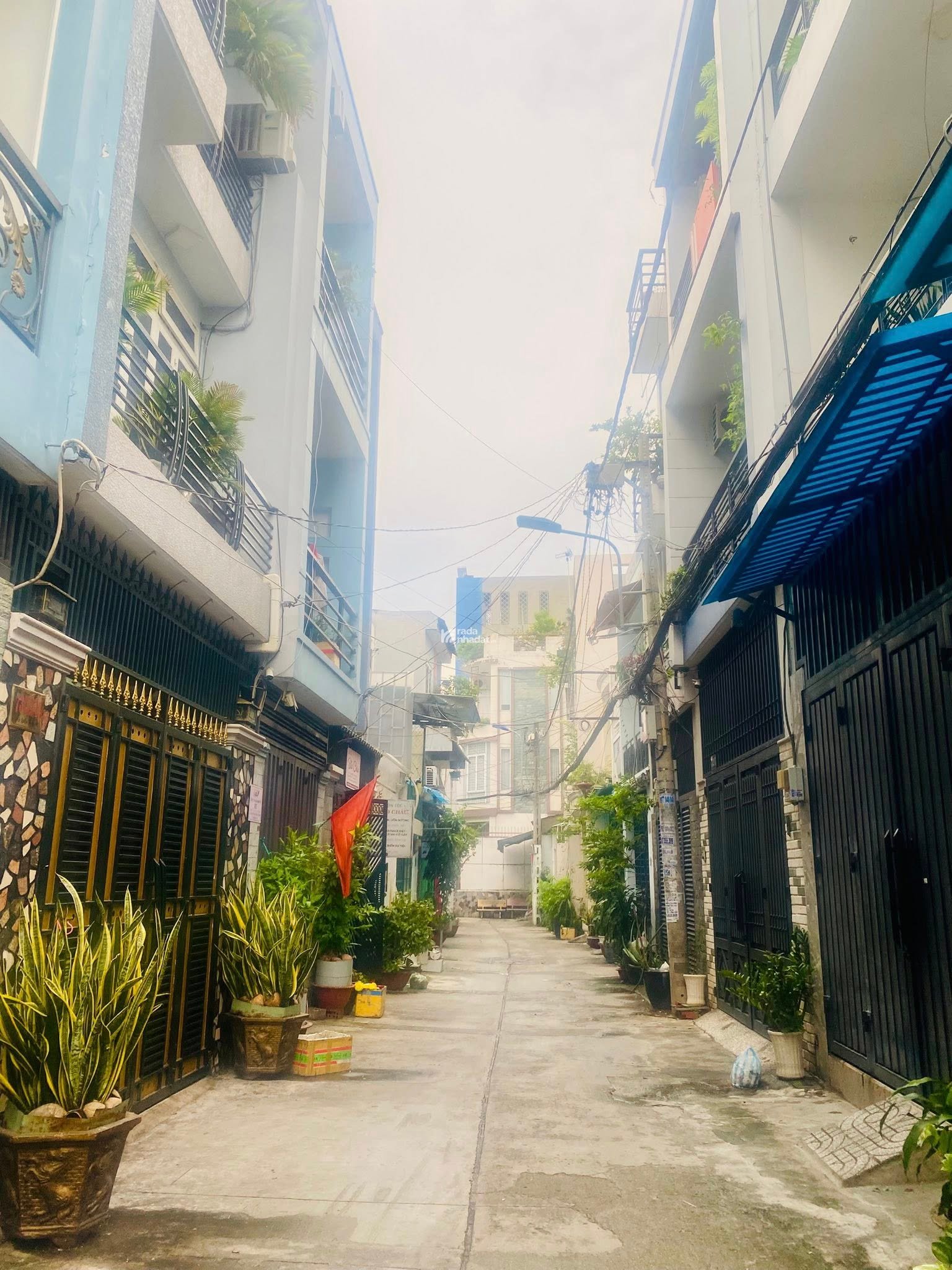 GẦN CHỢ TÂN HƯƠNG - HẺM XE HƠI THÔNG - 2 TẦNG - 76M VUÔNG A4 - SẴN DÒNG TIỀN - GIÁ MỀM 6.X TỶ