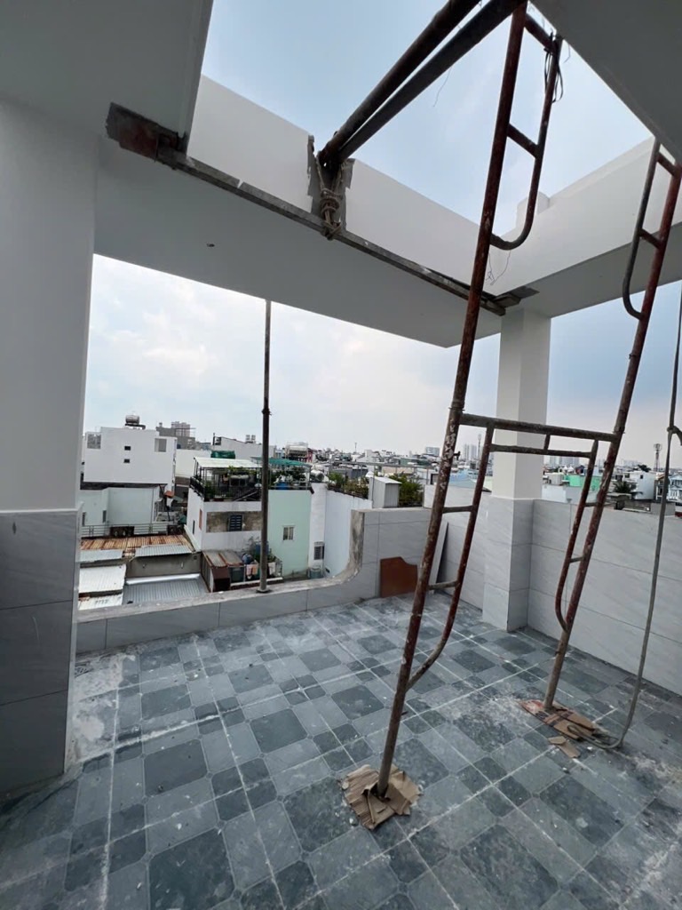 Siêu phẩm 2 mặt tiền 5 tầng Trương Phước Phan- sát khu Tên Lửa