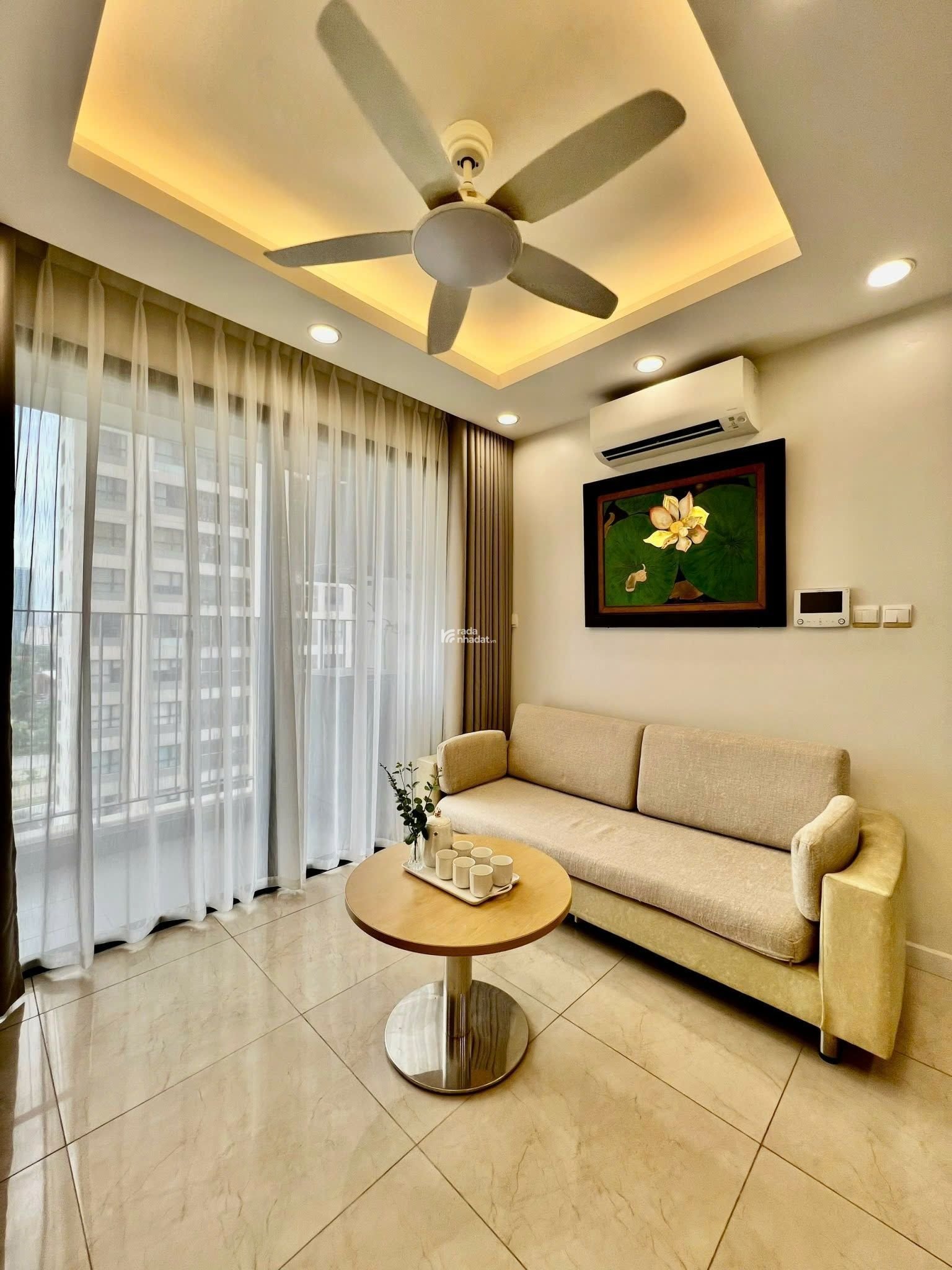 Chính chủ bán gấp trong tuần căn hộ 3PN, 90m2 view bao trọn hồ tại Vinhomes D'Capitale. Chỉ 6,5 tỷ