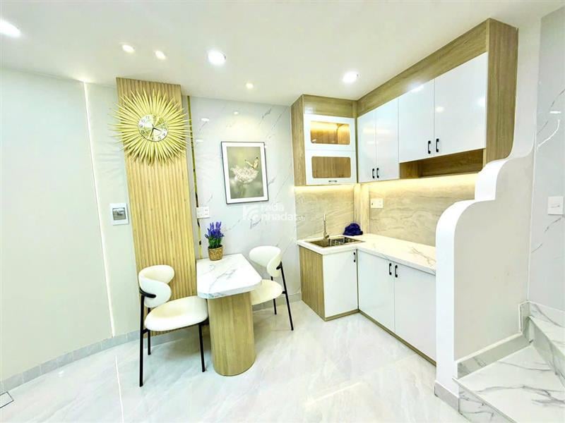 HẺM XE HƠI SÁT VÁCH. HOÀNG HOA THÁM, BÌNH THẠNH, 2 TẦNG Ở NGAY. GIẢM 550TR CHỈ CÒN 3.75T TL 