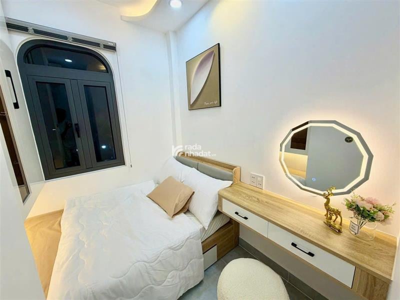 HẺM XE HƠI SÁT VÁCH. HOÀNG HOA THÁM, BÌNH THẠNH, 2 TẦNG Ở NGAY. GIẢM 550TR CHỈ CÒN 3.75T TL 