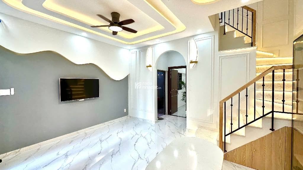 Bán Nhà Hồng Bàng 1 Xẹt Vị Trí Đắc Địa kinh doanh tốt - 50m2 - 2 Tầng - Ngang 4.2 - HXH - Chỉ 7.2Tỷ