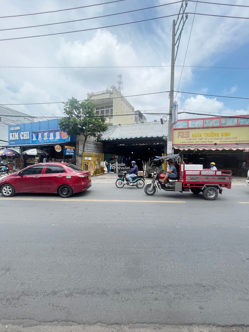 BÁN NHÀ CẤP 4.DT 8X30M MẶT TIỀN KINH DOANH ĐƯỜNG MÃ LÒ 