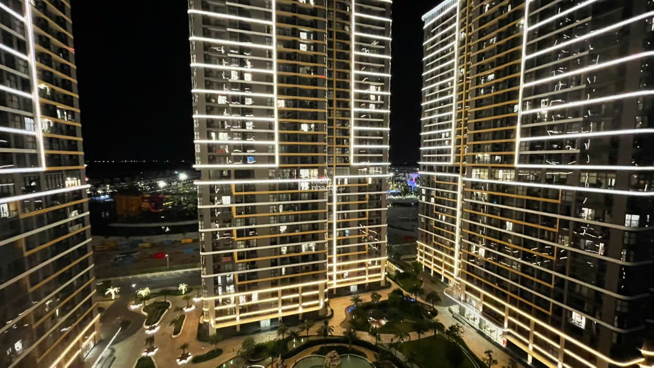Hiếm! Căn hộ 2PN2WC The Beverly view hồ bơi tại Vinhomes Grand Park