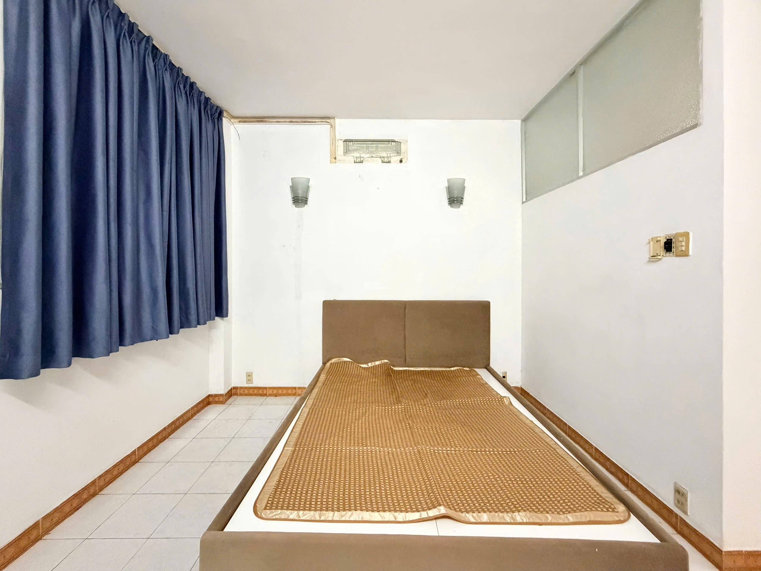 BÁN NHÀ MẶT TIỀN HỒNG LĨNH P15 Quận 10 -4x10 4 tầng - 14.5 TỶ