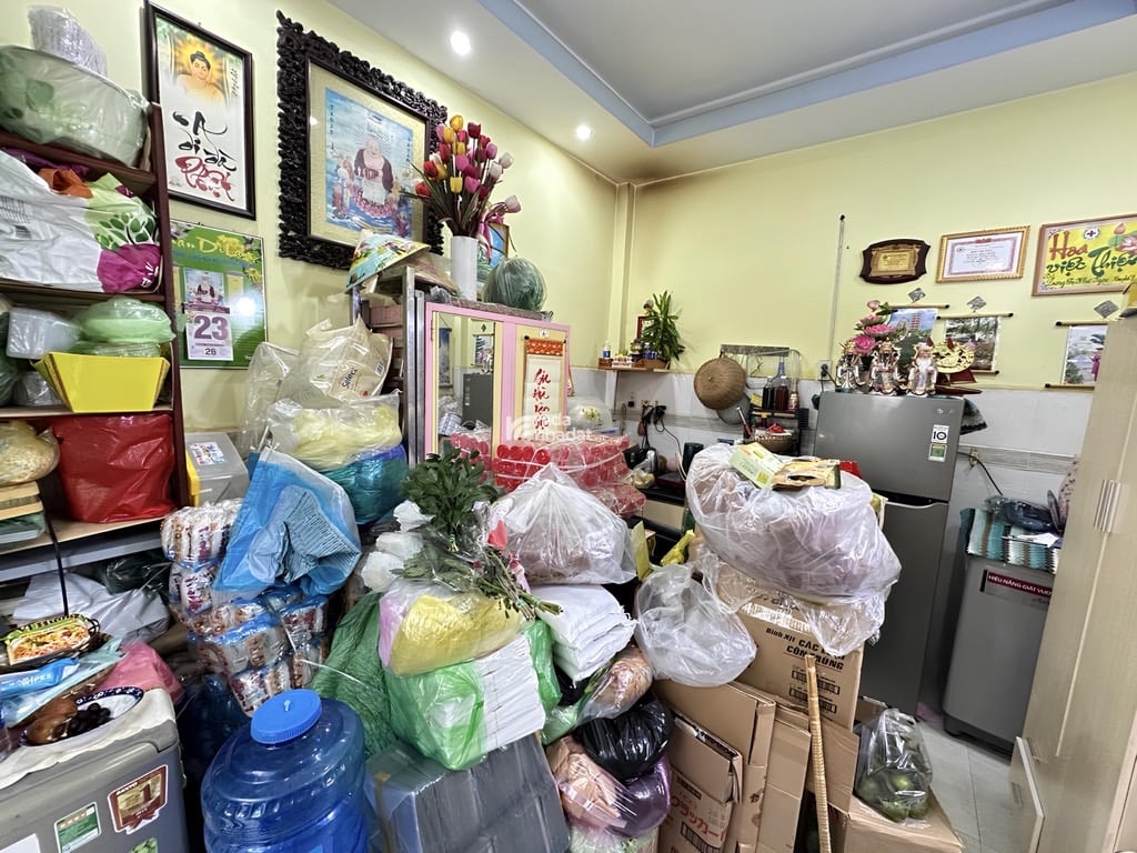 NGAY AEON MALL. HXH TRẦN VĂN ƠN, TÂN PHÚ, CHUẨN 18M2 HIẾM CÓ. GIẢM 450TR CHỈ CÒN 2.5T TL TỐT