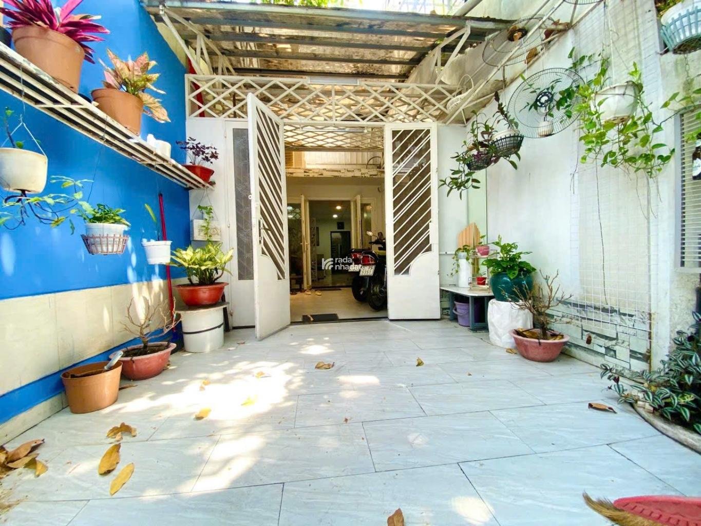 MẶT TIỀN HẺM 149/ BÀNH VĂN TRÂN P.7 TÂN BÌNH - 176M2 - NGANG 10M - KHU VIP - XUNG QUANH BIỆT THỰ