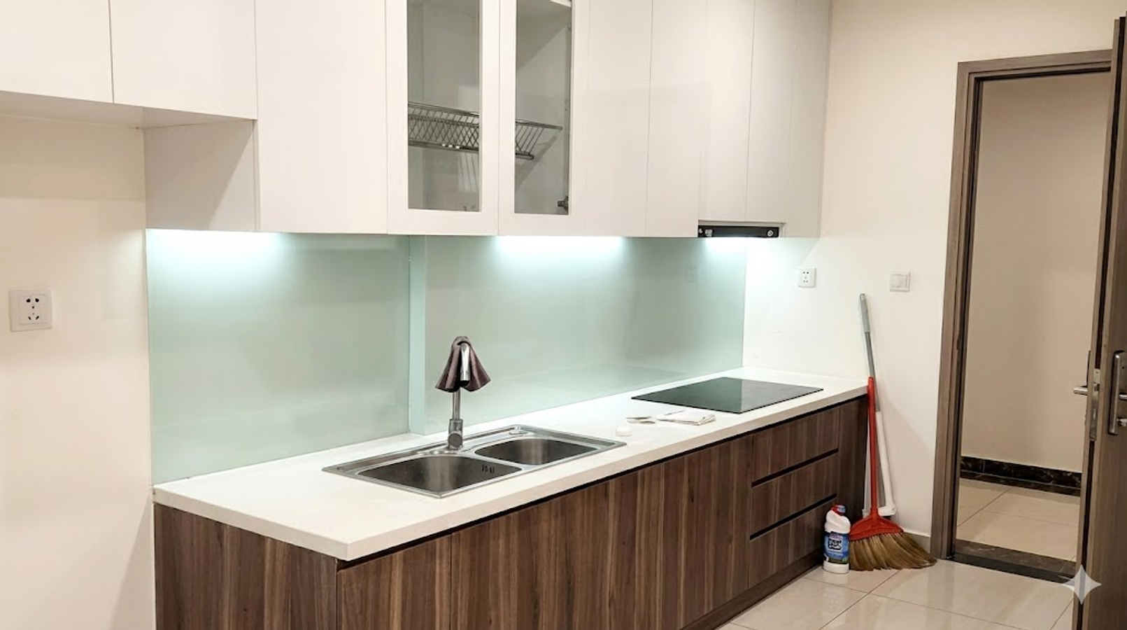 Cần bán 2PN 58,30m2, phân khu The Origami, giá tốt 3,39tỷ