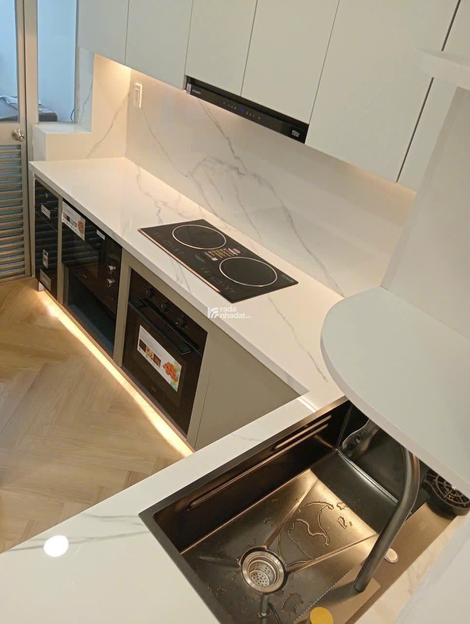 Bán nhanh căn hộ Sky garden 1, PMH, Q7, DT 89m2,căn góc, 3PN nhà mới đẹp, giá chỉ 6,7 tỷ  