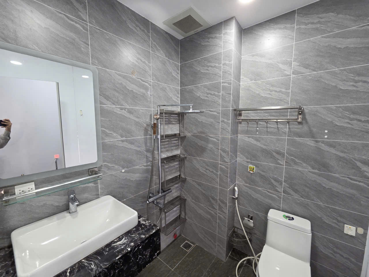 122.5m2 - Giá 17.3 tỷ full nội thất có thang máy - Nhà phố Nine South