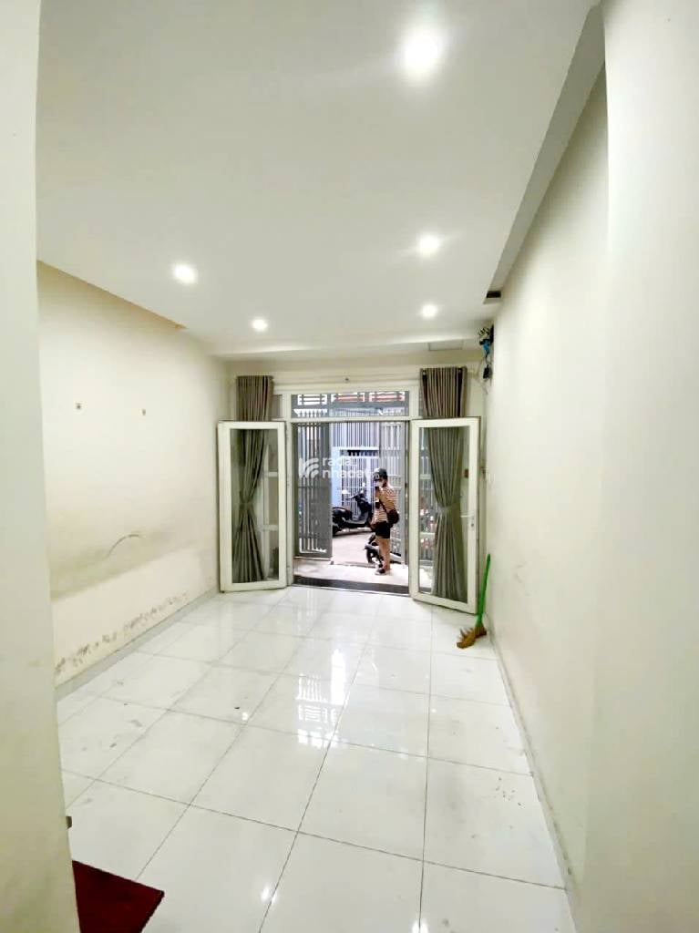 NHÀ ĐẸP 4 TẦNG 49M-HẺM 4M-AN DƯƠNG VƯƠNG-GIÁ 6 TỶ