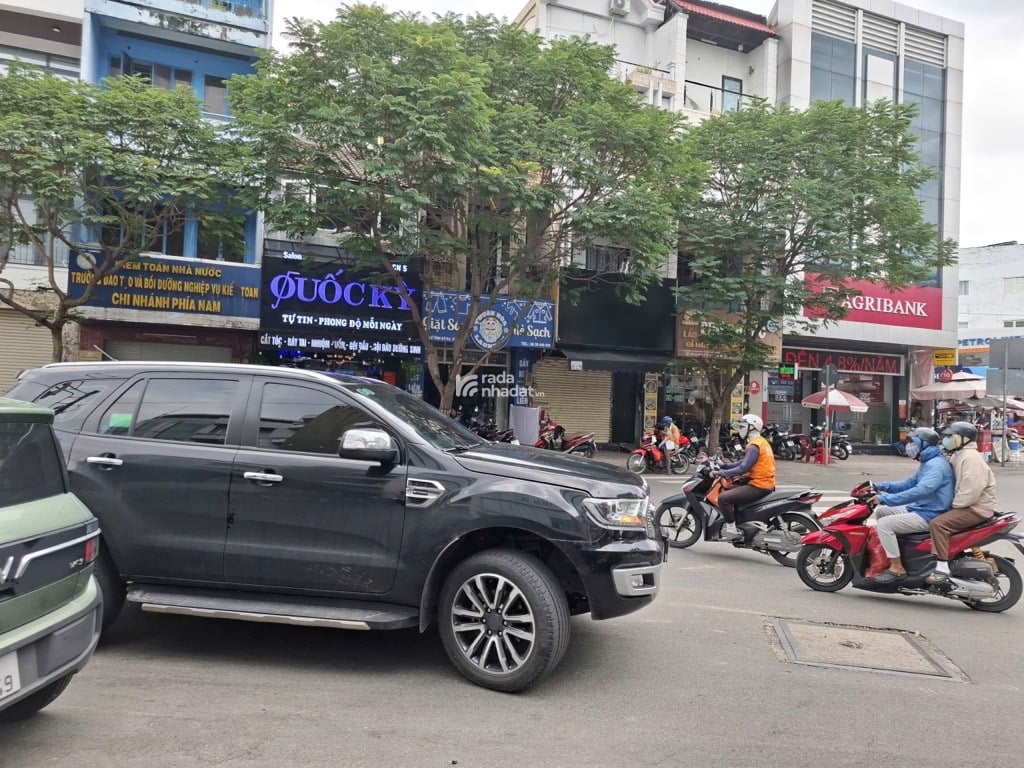 SIÊU MTKD BÙI THỊ XUÂN, TÂN BÌNH, 40M2 TIỆN CẢI TẠO MỚI. GIẢM 3.5T CHỈ CÒN 10.5T TL 