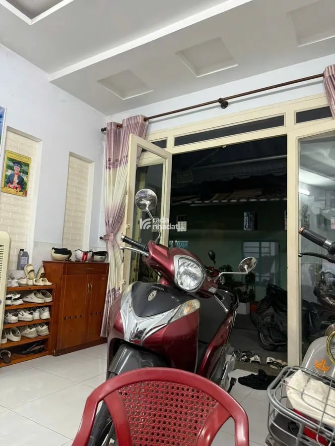 BÁN NHÀ 2 TẦNG , HẺM 6M , XE HƠI ĐỖ CỬA ,VÀO Ở LIỀN ,52m2 CHỈ5 TỶ15