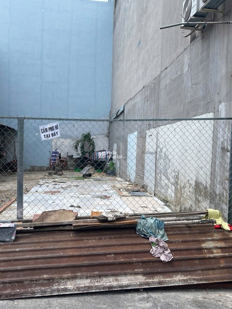 NGAY AEON MALL, MTKD ĐÔ ĐỐC LONG, TÂN PHÚ, 76M2 ĐẤT TIỆN XÂY. GIẢM 550TR CHỈ 7.15T TL TỐT